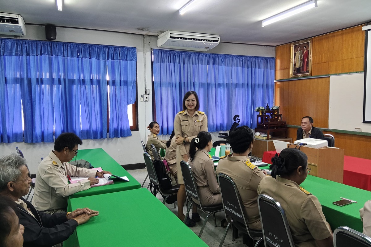ประชุมบุคลากรของหน่วยงาน เพื่อชี้แจงนโยบาย และระเบียบการปฏิบัติงานราชการ ประจำปีงบประมาณ 2568 ประชุมบุคลากรของหน่วยงาน เพื่อชี้แจงนโยบาย และระเบียบการปฏิบัติงานราชการ ประจำปีงบประมาณ 2568