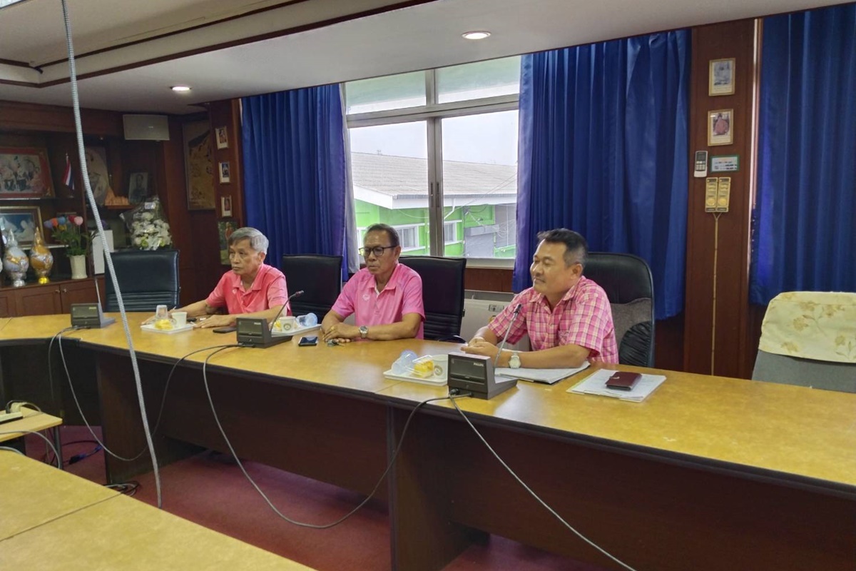 ศูนย์วิจัยและพัฒนาสุกร ดำเนินการติดตาม ตรวจเยี่ยมกิจกรรมเครือข่ายสัตว์พันธุ์ดีกรมปศสัตว์ 1/2568 (สหกรณ์การเกษตรด่านขุนทดจำกัด) ศูนย์วิจัยและพัฒนาสุกร ดำเนินการติดตาม ตรวจเยี่ยมกิจกรรมเครือข่ายสัตว์พันธุ์ดีกรมปศสัตว์ 1/2568 (สหกรณ์การเกษตรด่านขุนทดจำกัด)