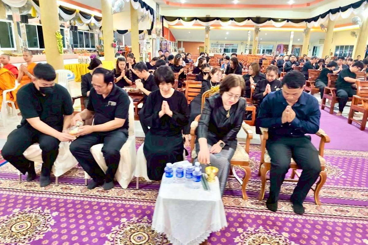 ศูนย์วิจัยและพัฒนาสุกร ร่วมเป็นเจ้าภาพในพิธีบำเพ็ญกุศลสวดพระอภิธรรม เพื่ออุทิศถวายพระราชกุศลแด่สมเด็จพระนางเจ้าสิริกิติ์ พระบรมราชินีนาถ พระบรมราชชนนีพันปีหลวง
